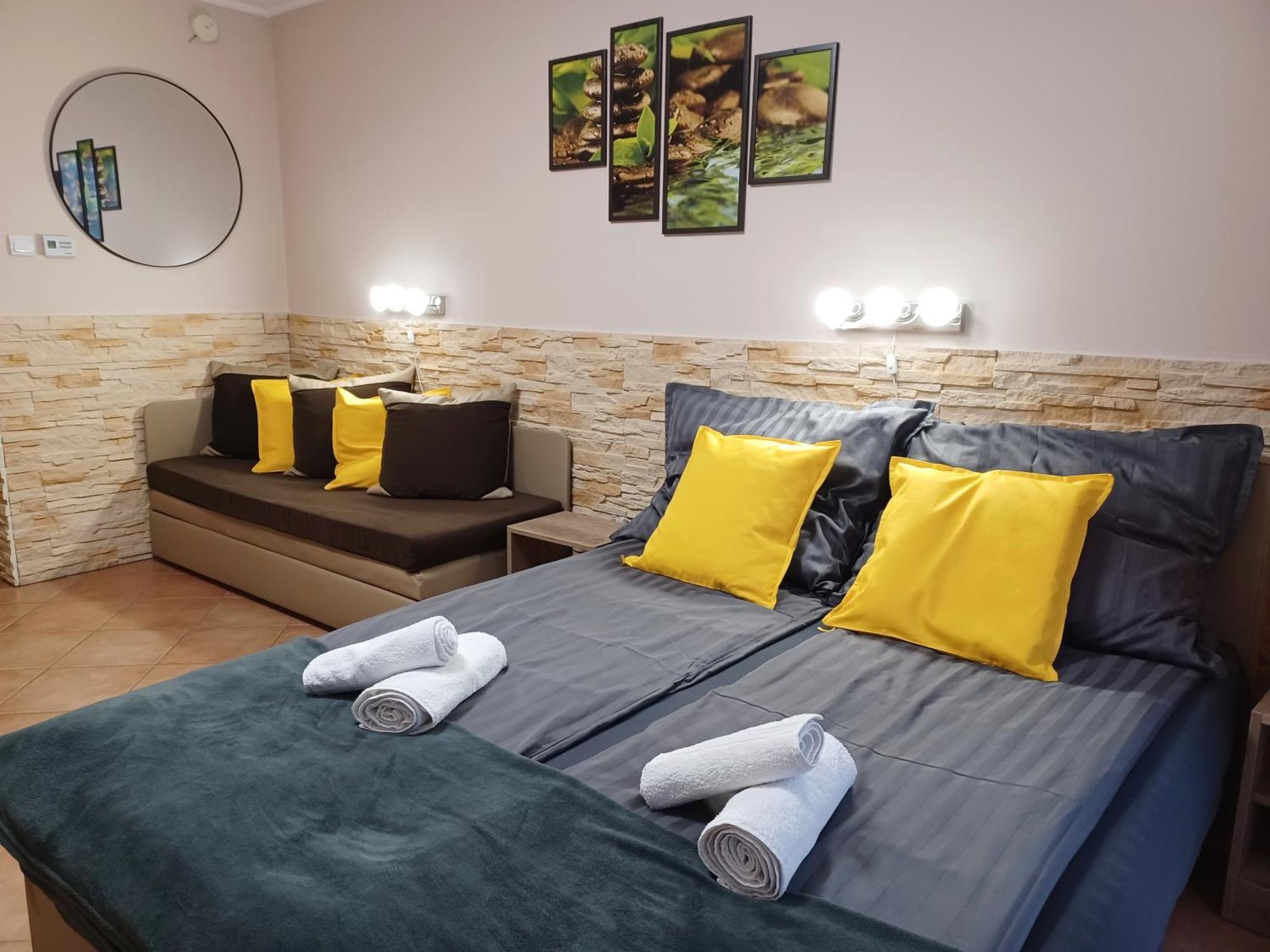 Bambusz Apartman Gyula Exterior photo
